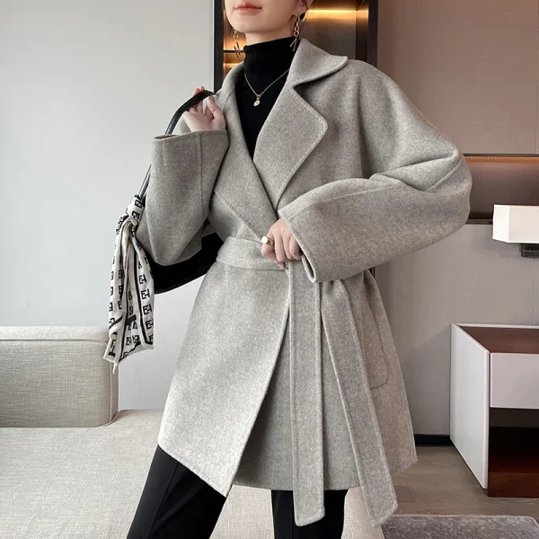 This Year's New Popular High Quality Camel Hair Cloth Fashion Casual Elegant Short Coat Warm Loose Coat