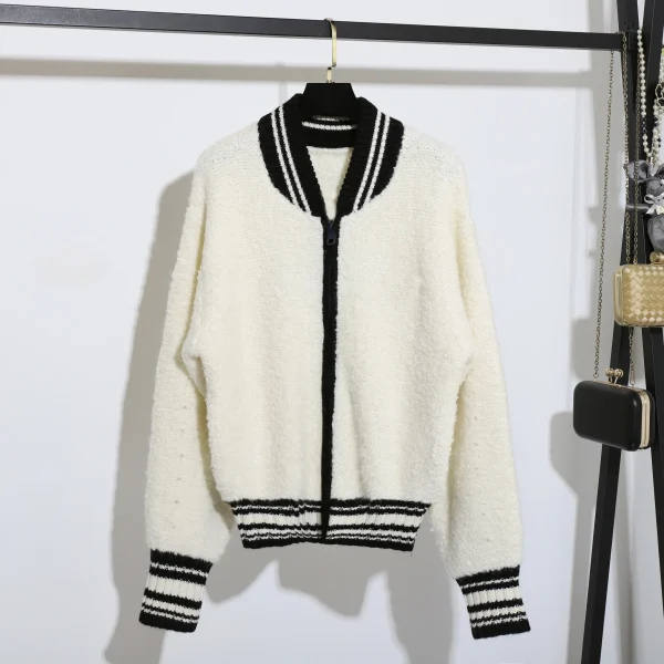 New Design Winter Warm Knitted Long Sleeve Sheep Fur Jacket Cropped Lamb Wool Coat Women With Zipper - Image 4